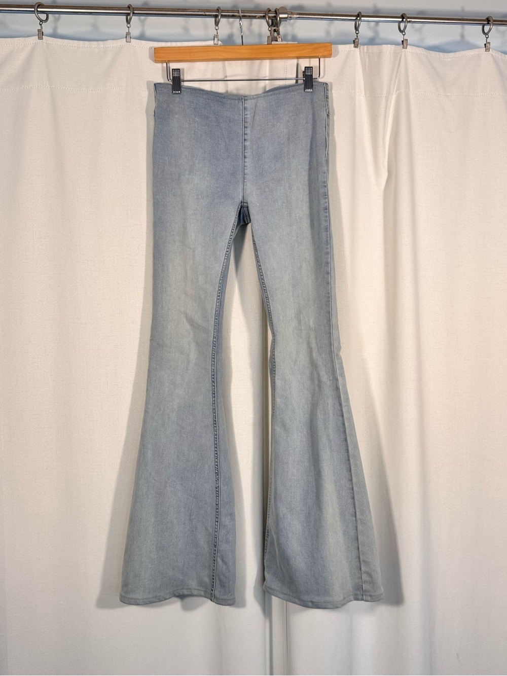 We The Free Light Wash Pull On Bell Bottom Jeans